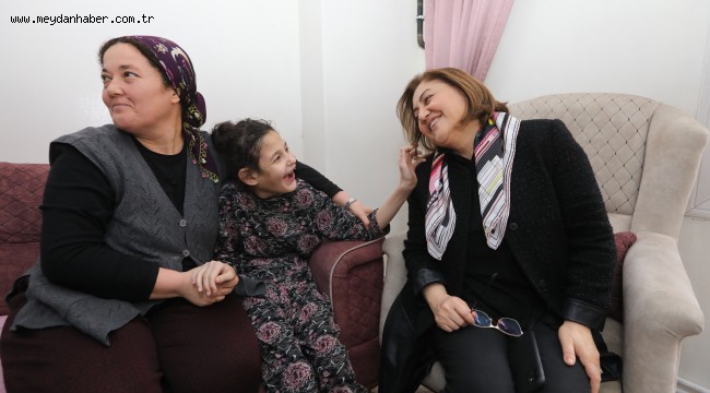 BAŞKAN ŞAHİN, DOĞALGAZ YARDIM PROJESİNDEN YARARLANAN EVLERİ ZİYARET ETTİ