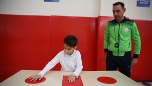 BİR YILDA YÜZLERCE GENCİN SPORTİF YETENEĞİ TEST EDİLDİ