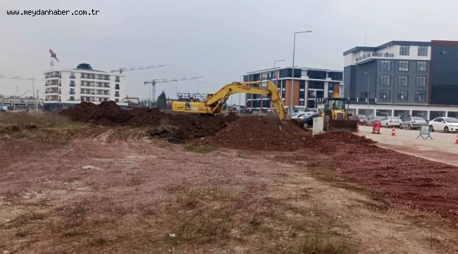 Kartepe Kent Meydanı'na otopark