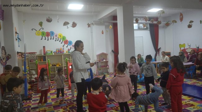 MİNİKLER ENERJİLERİNİ JİMNASTİKLE ATIYOR