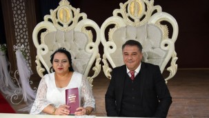 YUNUSEMRE'DE BİN 618 ÇİFT HAYATINI BİRLEŞTİRDİ