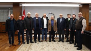 BAŞKAN BÜYÜKKILIÇ'A ESNAFLARDAN ZİYARET