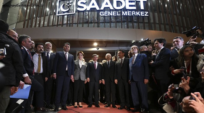 Kemal Kılıçdaroğlu Altılı Masa'nın Cumhurbaşkanı adayı oldu