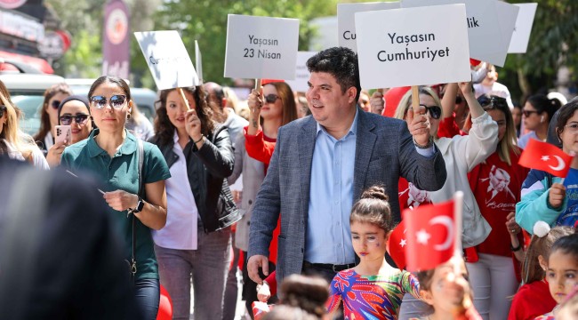 Başkan Kılıç, Bucalı çocukların coşkusuna ortak oldu