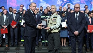 Cumhurbaşkanı Erdoğan: 55 bin kişiye madalyası ve nişan verilecek