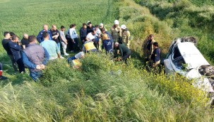 İzmir'de takla atan otomobildeki 1 kişi hayatını kaybetti