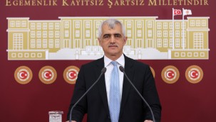 Dr. Gergerlioğlu Kadıköydeki Gençleri İçişleri Bakanına Sordu: "Cumhurbaşkanlığı 2. Tur seçimi öncesinde Kürt gençlerin böyle bir muameleye maruz kalmasıyla Cumhur İttifakı'nın Kürtlere vermek istediği mesaj nedir?"