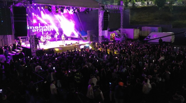 Gençler istedi, Başkan Yılmaz yaptı