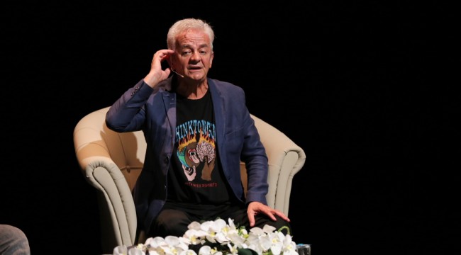 KÜÇÜKÇEKMECE'DE ZAFER ALGÖZ VE CAN YILMAZ'DAN STAND-UP TADINDA SÖYLEŞİ ZAFER ALGÖZ VE CAN YILMAZ SKSM'YE KONUK OLDU