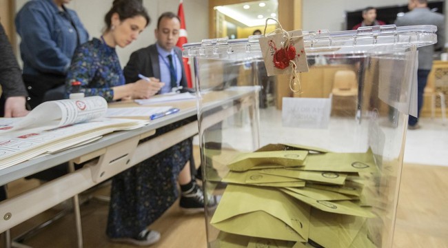 Yurt dışında 1 milyon 404 bin seçmen oy kullandı