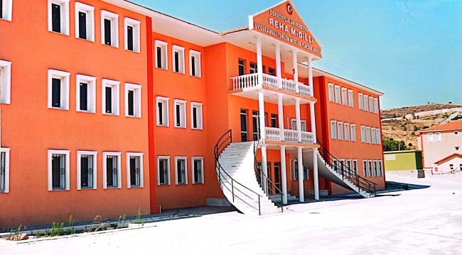 FOÇAYA YENİDEN ÜNİVERSİTE MÜJDESİ