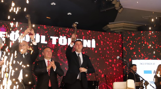 KALİTE VE BAŞARI ÖDÜLÜ BANDIRMA BELEDİYESİ'NİN