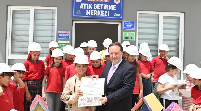 KARESİ ATIK GETİRME MERKEZİ ÖĞRENCİLERİ AĞIRLIYOR