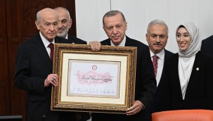 Türkiye Yüzyılı'nın ilk günü: Erdoğan TBMM'de yemin etti