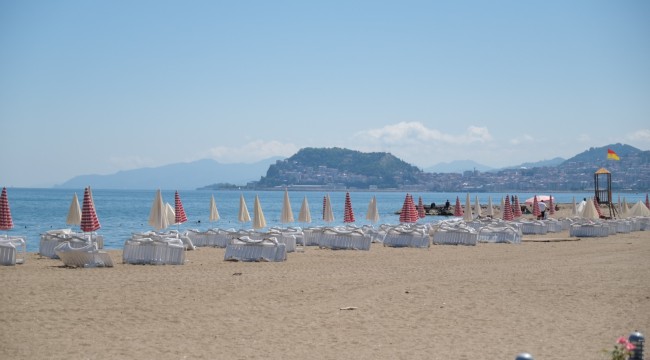 PLAJLAR BÖLGESİNDE YER ALAN BELEDİYE SOSYAL TESİSİNİN AÇILIŞI YAPILDI GİRESUN'UN YILDIZI PLAJDA PARLIYOR
