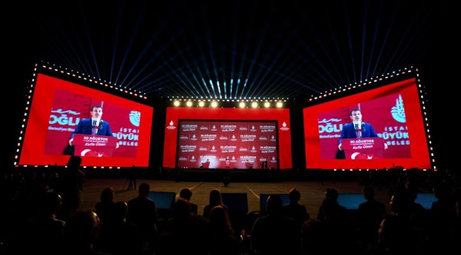 BÜYÜK ZAFERE BÜYÜK KUTLAMA