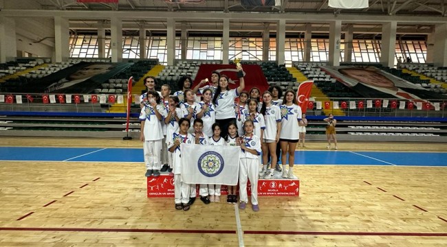 Büyükşehir Sporcularından Taekwondo'da 15 Madalya Birden