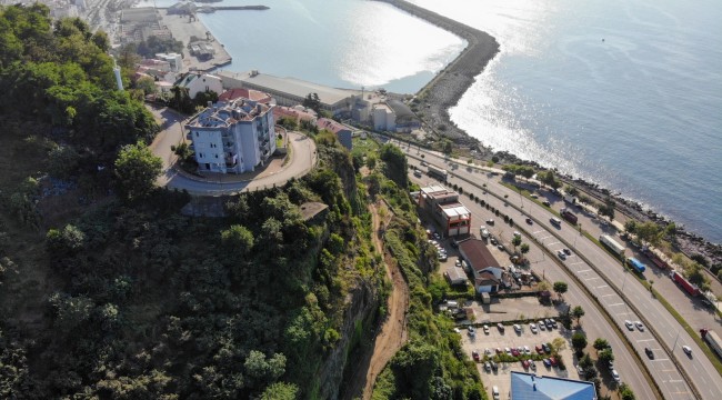 TARİHİ ÖZGÜRLÜK YOLU GİRESUN'A DEĞER KATACAK "ŞEHRİMİZİ GÜZELLEŞTİRMEK, DEĞERLERİNİ GÜN YÜZÜNE ÇIKARMAK BİZLERİ MUTLU EDİYOR"