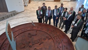 Başkan Aşgın, Filistin heyetini ağırladı