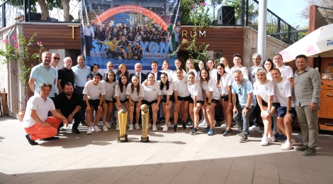 BODRUM'UN GURURU HENTBOLCULAR KAYMAKAM VE BELEDİYE BAŞKANI İLE BULUŞTU
