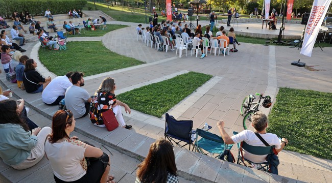 BÜYÜK ŞAİR NÂZIM HİKMET ATAŞEHİR'DE ŞİİRLERLE ANILDI