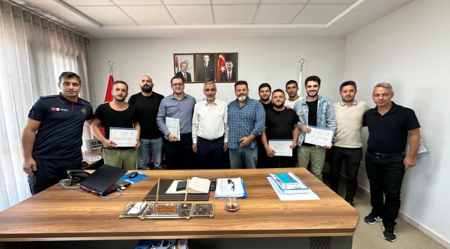 Kocaeli İtfaiyesi, olası afetlere karşı Ulaşlı Arama ve Kurtarma Derneği üyelerine eğitim verdi