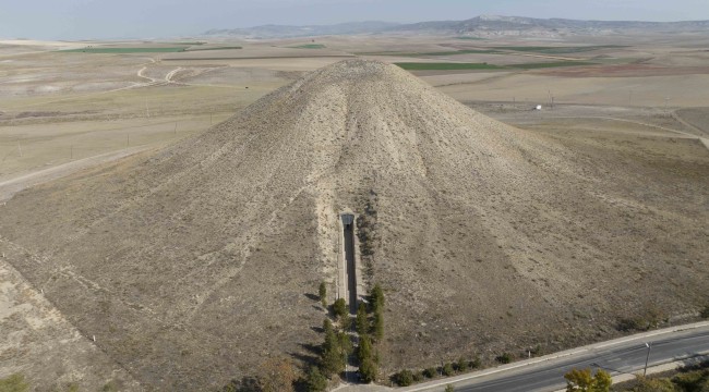 MANSUR YAVAŞ: POLATLI GORDİON ANTİK KENTİ UNESCO DÜNYA MİRASI LİSTESİ'NDE YERİNİ ALDI