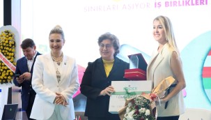 Ünlü iş kadınları başarının formülünü Kocaeli'de anlattı