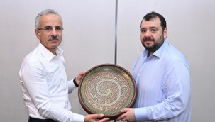 BAKAN URALOĞLU, BAE'Lİ BAKAN AL SUWAIDI İLE KALKINMA YOLU PROJESİ'Nİ GÖRÜŞTÜ