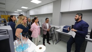 BAŞKAN FİLİZ CERİTOĞLU SENGEL ÜNİVERSİTELİ ÖĞRENCİLERE SESLENDİ: ''KAPIMIZ SİZE HER ZAMAN AÇIK''