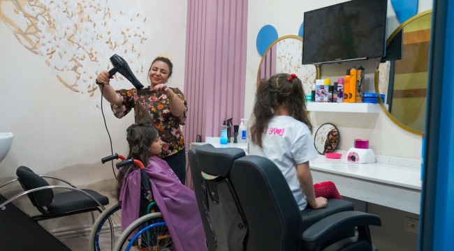 BÜYÜKŞEHİR ENGELSİZ YAŞAM MERKEZİ'NDE SEVGİ MAKASI BİRİMİ AÇILDI