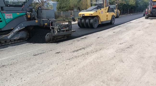 Çorum Belediyesi'nden Laçin'e 1500 ton asfalt