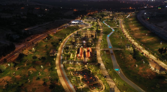 GALLE PARK'TA SONBAHAR ŞARKILARI SÖYLENDİ