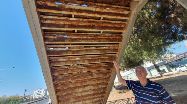 Gergerlioğlu Fırat Yılmaz Çakıroğlu Üst Geçidini gündeme getirmişti, Karayolları Birinci Bölge Müdürlüğü üst geçidi tamir etmek zoruna kaldı!