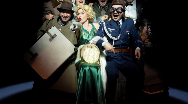 Şehrin tiyatrosu 5 Ekim'de perdelerini açıyor