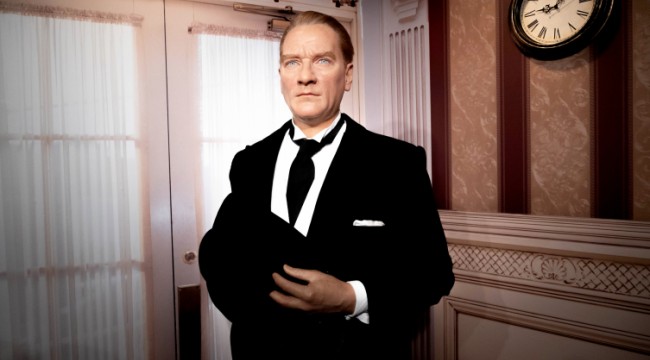 Atatürk'ün balmumu heykeli, Berlin'de ziyarete açılıyor