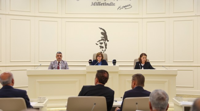 BAŞKAN ŞAHİN'DEN BİR MÜJDE DAHA!   GAZİANTEP'TE SUYA YÜZDE 10 İNDİRİM YAPILDI