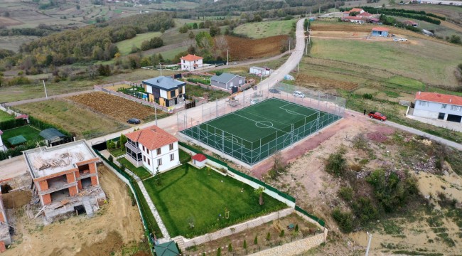 Büyükşehir'den köylere futbol sahası