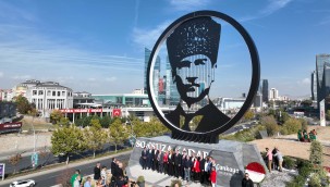 ÇANKAYA BELEDİYESİ'NDEN ANKARA'YA ÇELİKTEN 10 METRELİK ATATÜRK ANITI