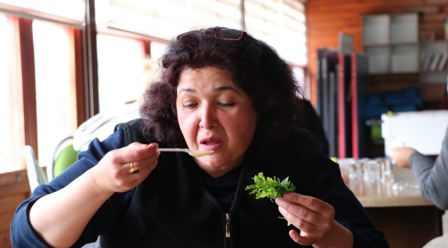 GAZİANTEP'TE ZAYIFLAMAK İSTEYEN KİŞİLER SOLUĞU OBEZİTE KAMPINDA ALIYOR