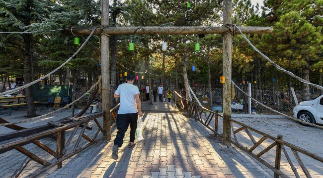 HACIKADIN KENT ORMANI SONBAHARDA DA PİKNİKÇİLERİN TERCİHİ