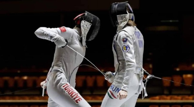 Milli eskrimciler Almanya ve Gürcistan'da piste çıkacak