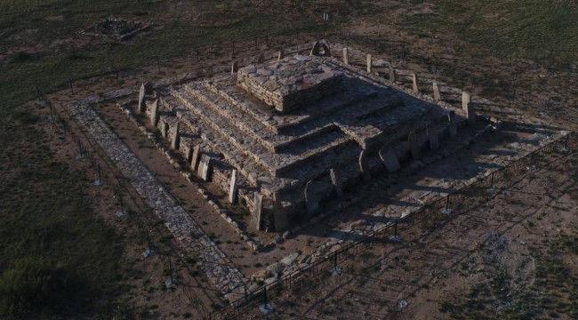 Türk tarihini değiştirebilecek keşif: 3 bin 400 yıllık piramit bulundu