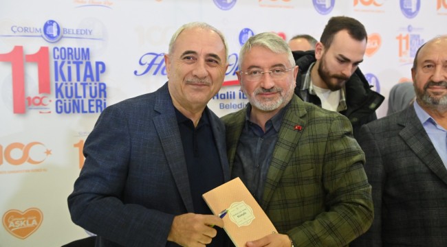 Yazarlardan kitap fuarına tam not