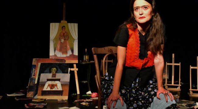 "BEN FRIDA KAHLO: OTOPORTRE" OYUNU BODRUM'DA SEYİRCİ İLE BULUŞUYOR