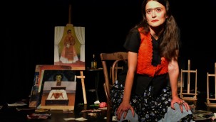 "BEN FRIDA KAHLO: OTOPORTRE" OYUNU BODRUM'DA SEYİRCİ İLE BULUŞUYOR