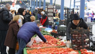 FATİH MAHALLESİ YENİ VE MODERN PAZAR ALANINA KAVUŞTU