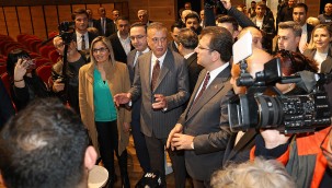 İBB BAŞKANI EKREM İMAMOĞLU, ATAŞEHİR BELEDİYESİ İNAL AYDINOĞLU KÜLTÜR MERKEZİ'Nİ ZİYARET ETTİ