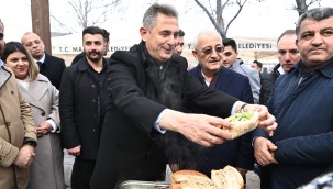 Mamak'ta Rengarenk Hamsi Festivali