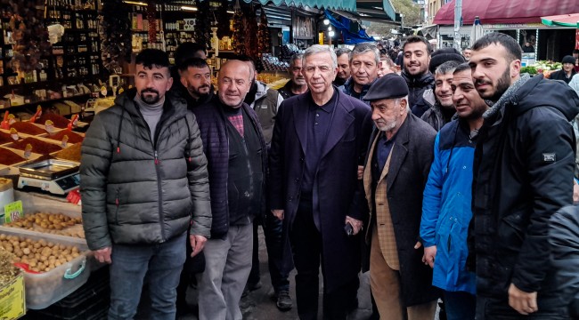 MANSUR YAVAŞ ULUS ESNAFI VE VATANDAŞLARLA BİR ARAYA GELDİ